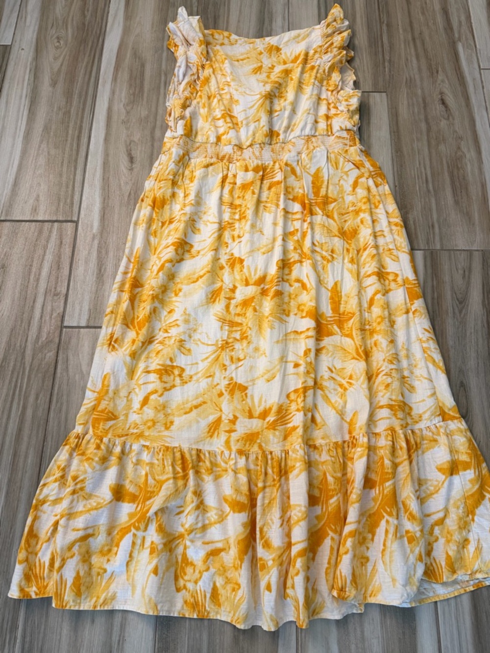 Express Yellow Maxi Dress - Picture 9 of 16